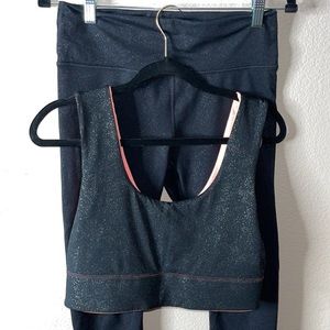 Two-piece Workout Set Leggings (L) & Sports Bra (XL)